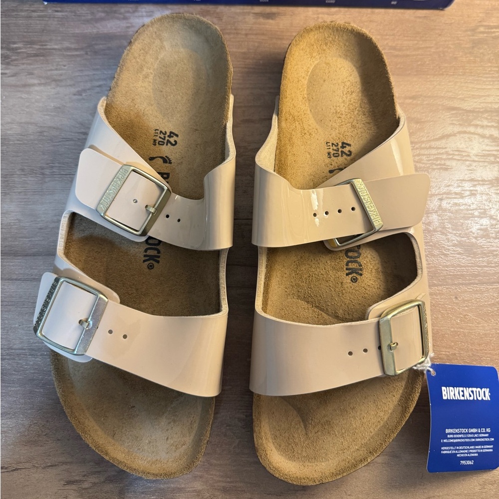 Birkenstock Arizona High Shine in Sand - Picture 4 of 11